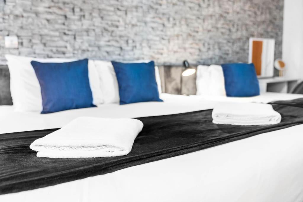 Funky Arcadian Centre Apartment By Azura Nights Birmingham Esterno foto
