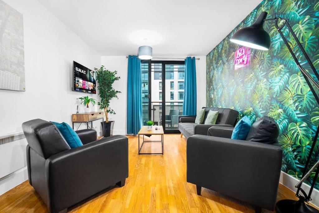 Funky Arcadian Centre Apartment By Azura Nights Birmingham Esterno foto